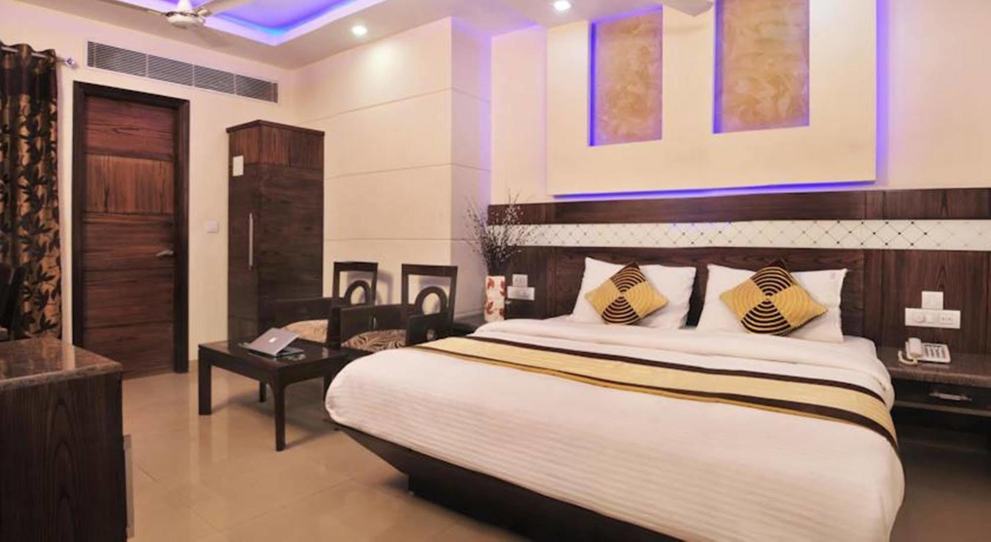 Hotel Stay Well Dx New Delhi Exterior foto